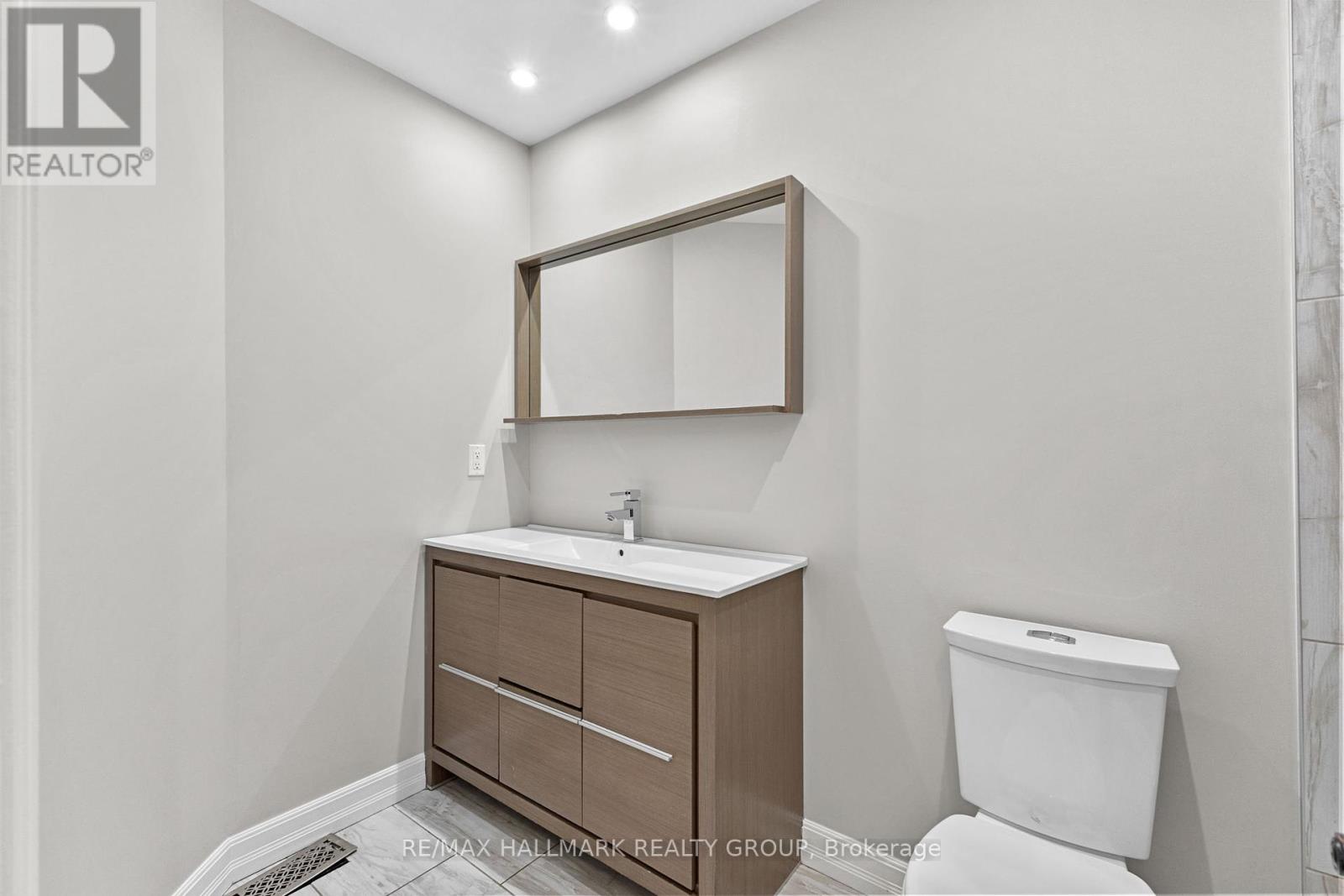 30 Lillico Drive, Ottawa, Ontario  K1V 9L6 - Photo 37 - X12370397