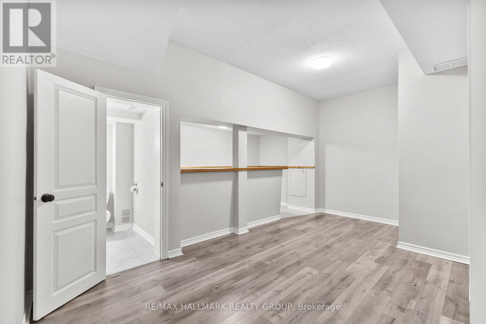 30 Lillico Drive, Ottawa, Ontario  K1V 9L6 - Photo 42 - X12370397
