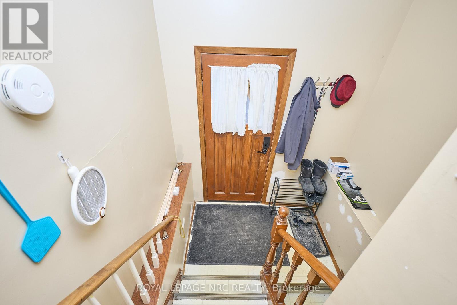 28 Exeter Avenue, Welland, Ontario  L3B 4Y1 - Photo 20 - X12370325