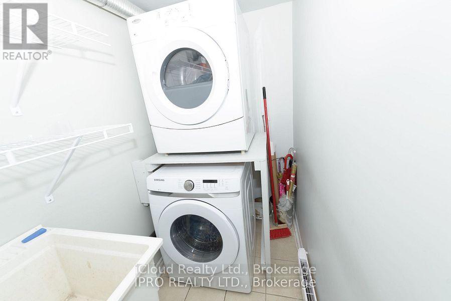 2 - 3765 Keenan Crescent, Mississauga, Ontario  L4T 3M1 - Photo 11 - W12370261