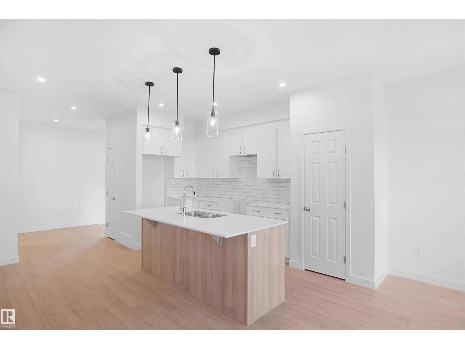 17333 6a St Ne, Edmonton, Alberta  T5Y 4E9 - Photo 13 - E4436373