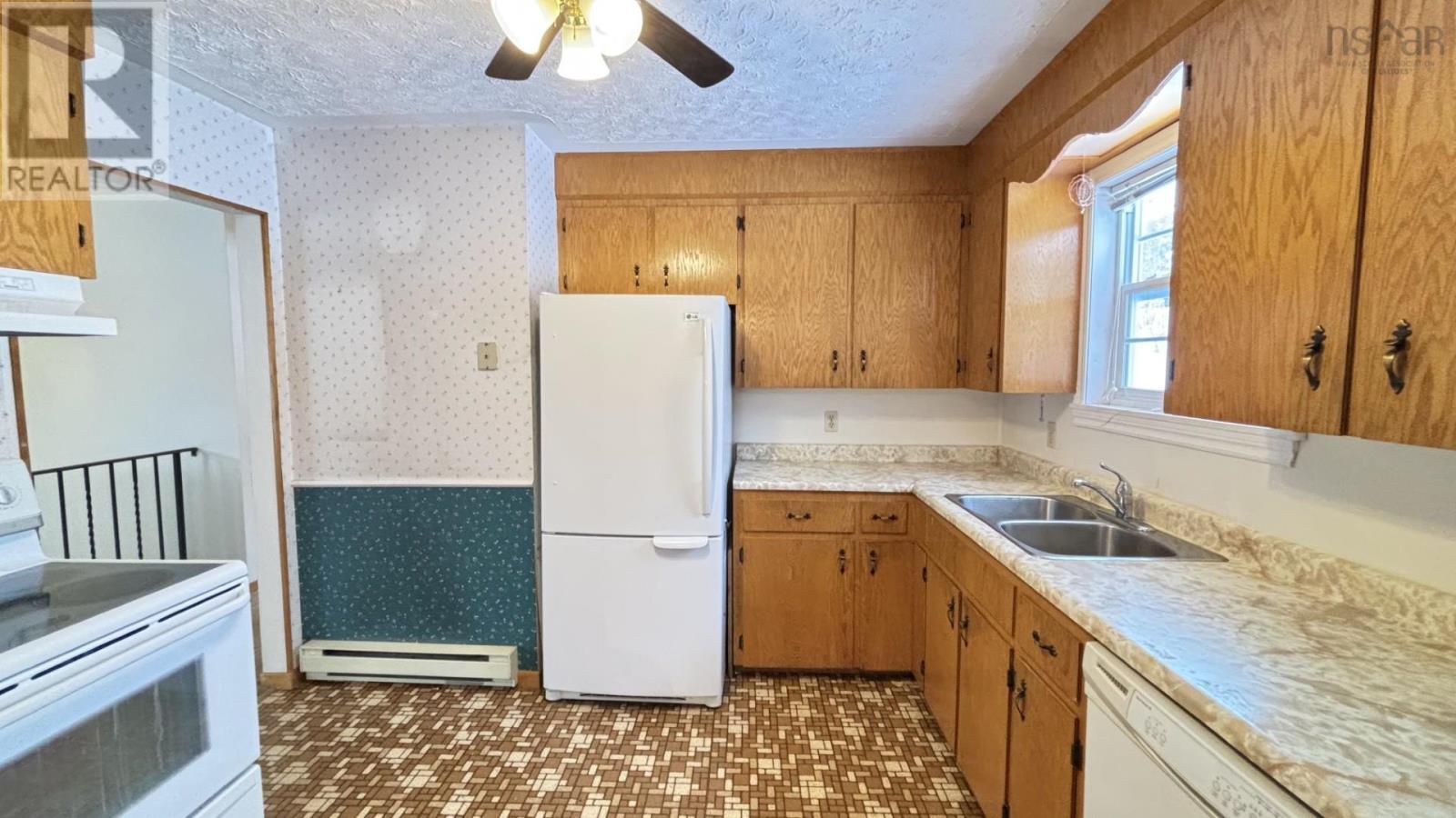 82 Highbury Road, New Minas, Nova Scotia  B4N 3P7 - Photo 12 - 202519705