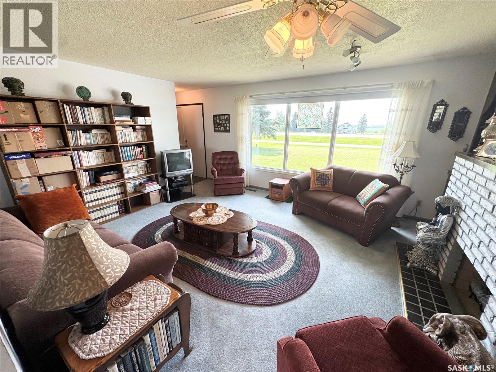 309 5th Avenue N, Naicam, Saskatchewan  S0K 2Z0 - Photo 11 - SK011897