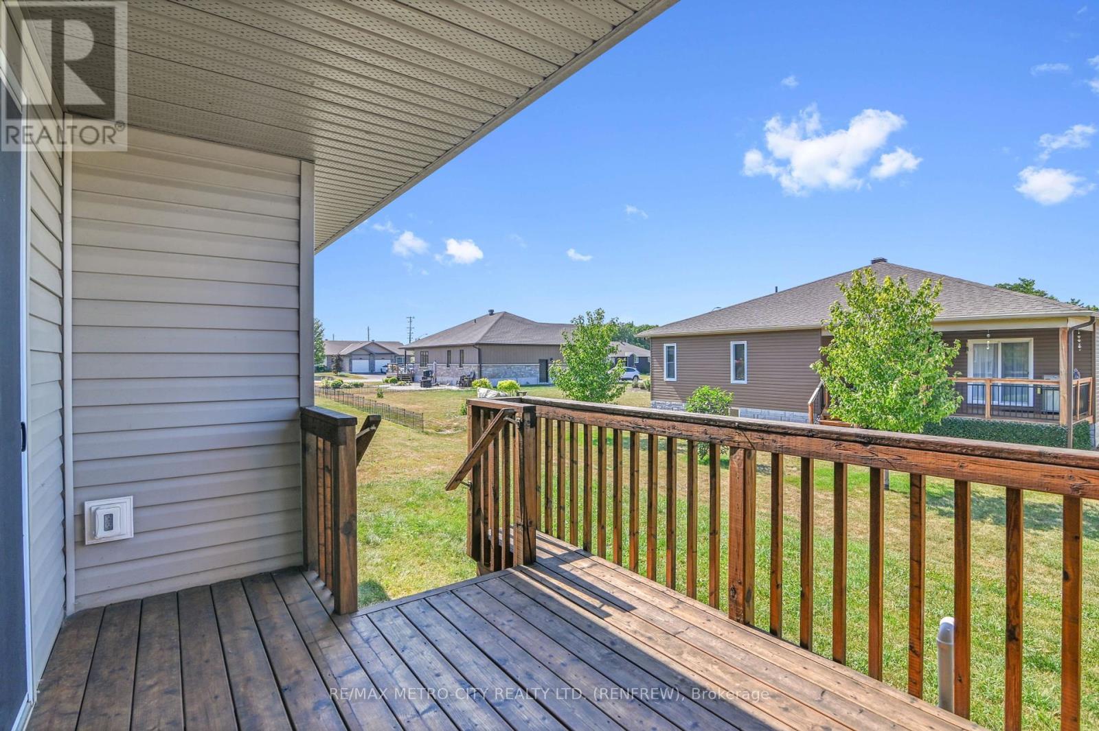 35 Otteridge Drive, Renfrew, Ontario  K7V 0A1 - Photo 34 - X12348776