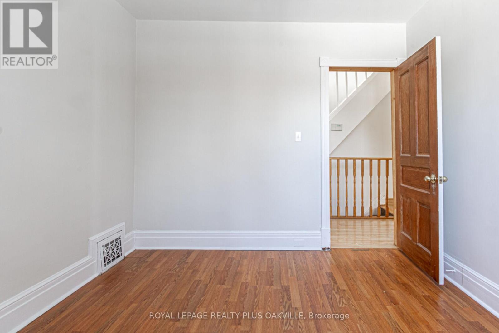 58 Lorne Avenue, Hamilton, Ontario  L8M 2X8 - Photo 30 - X12370264