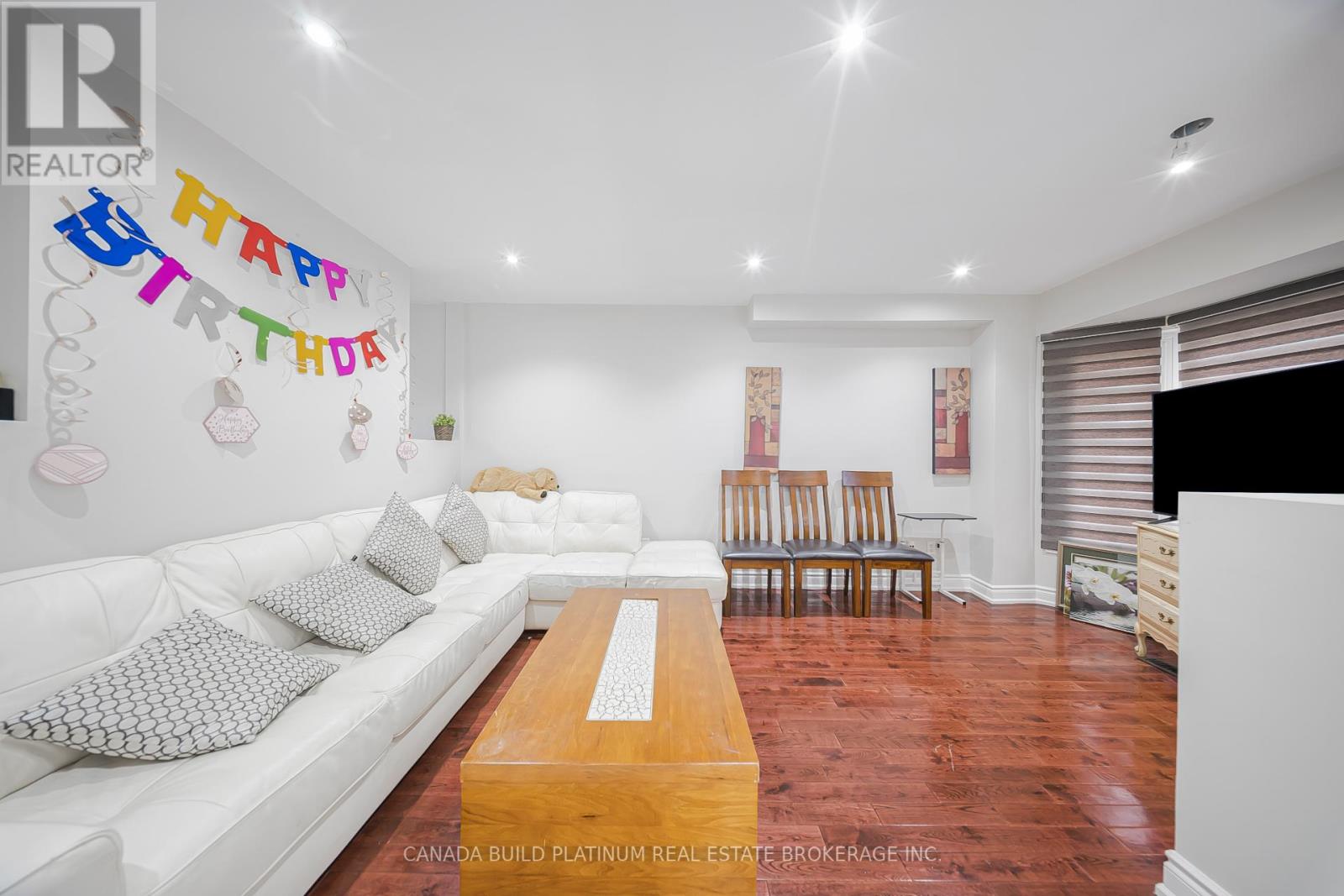 71 Ravenswood Drive, Brampton, Ontario  L6Y 4A1 - Photo 16 - W12365275