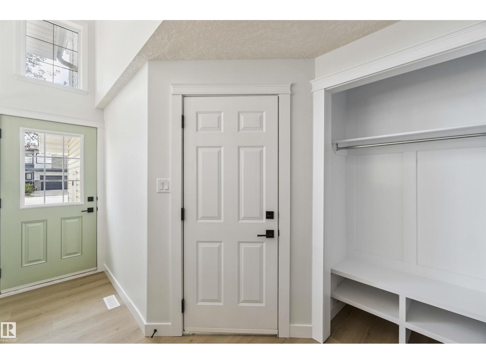 618 Layton Co Nw, Edmonton, Alberta  T6R 2S9 - Photo 4 - E4455262