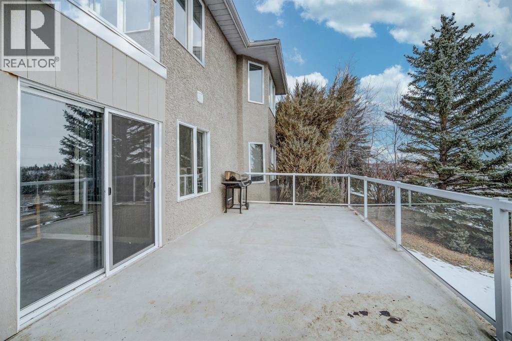 2925 Signal Hill Heights Sw, Calgary, Alberta  T3H 2X4 - Photo 35 - A2227854