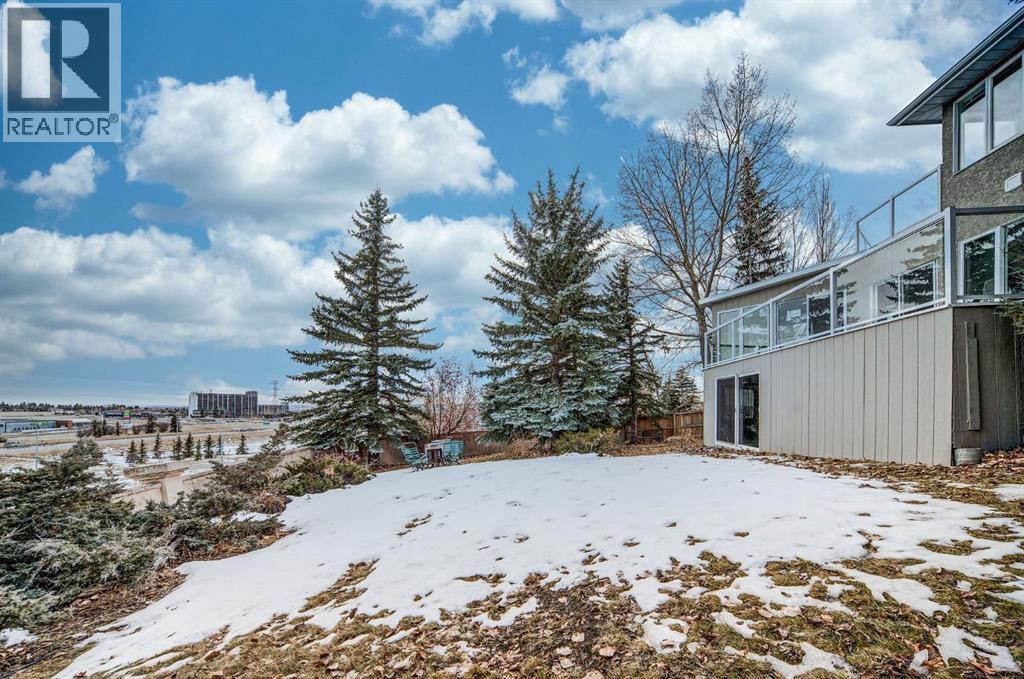 2925 Signal Hill Heights Sw, Calgary, Alberta  T3H 2X4 - Photo 42 - A2227854