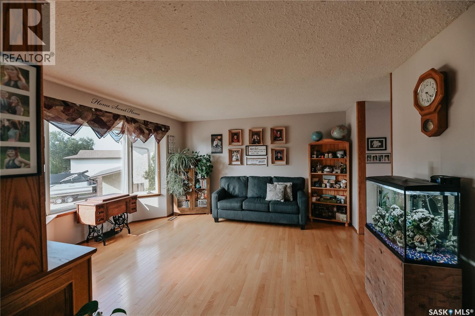 3385 Dent Crescent, Prince Albert, Saskatchewan  S6V 7H2 - Photo 5 - SK016982