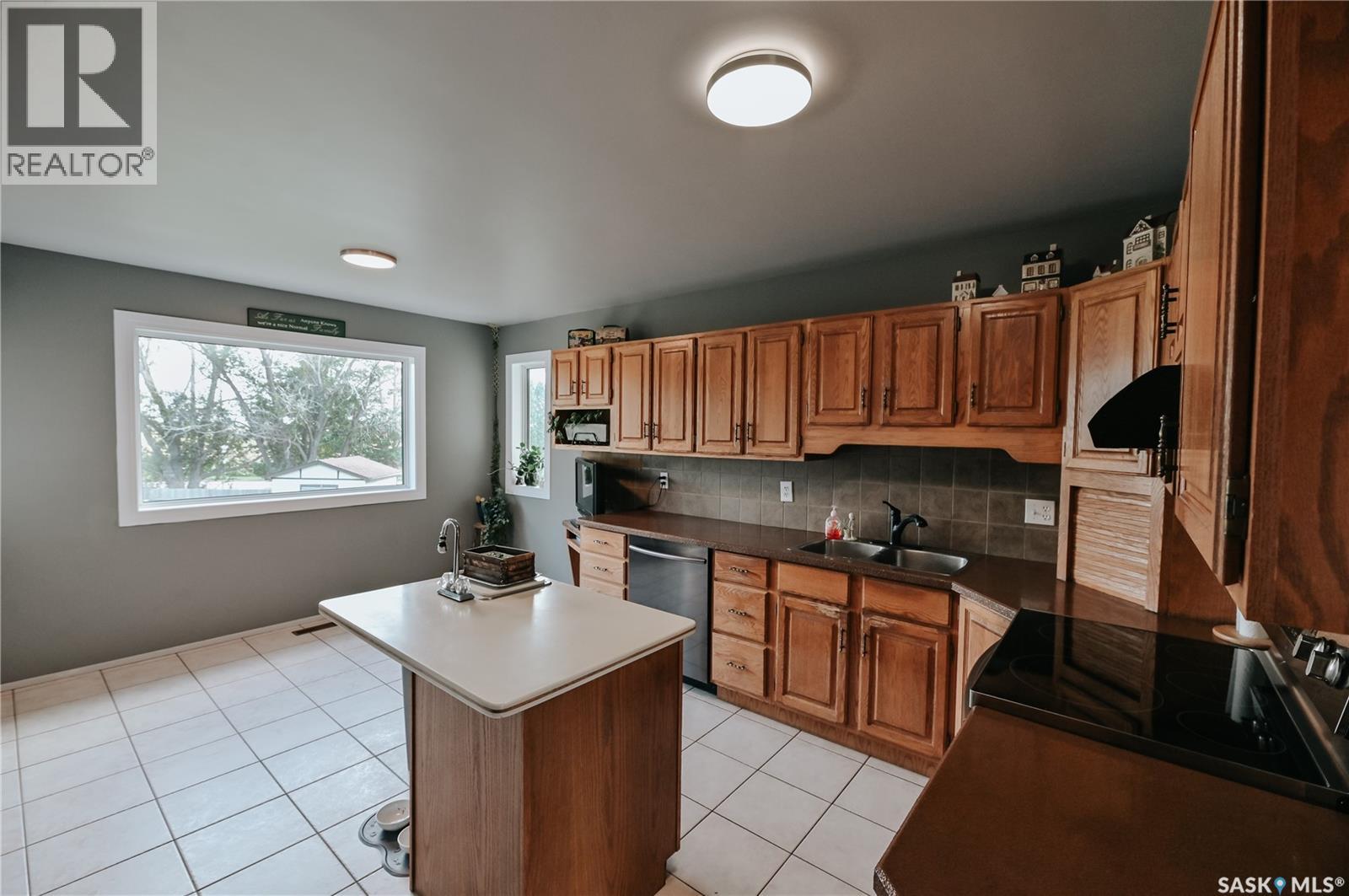 3385 Dent Crescent, Prince Albert, Saskatchewan  S6V 7H2 - Photo 9 - SK016982