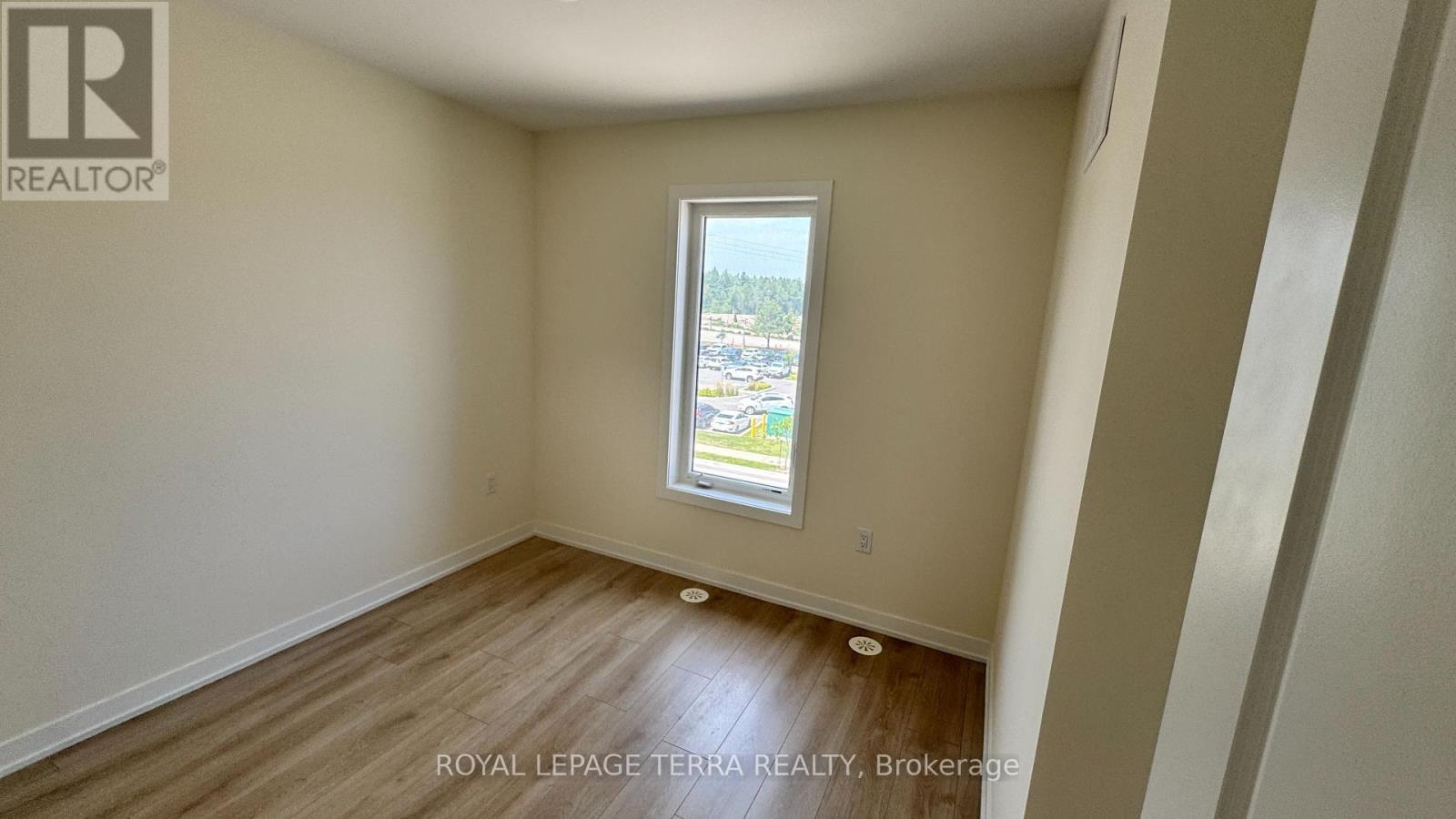 111 - 1695 Dersan Street, Pickering, Ontario  L1X 0S9 - Photo 12 - E12370416