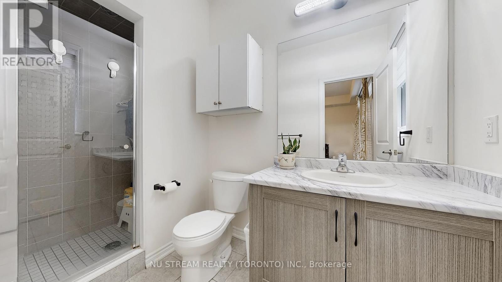 76 Puisaya Drive, Richmond Hill, Ontario  L4E 1A2 - Photo 21 - N12370336