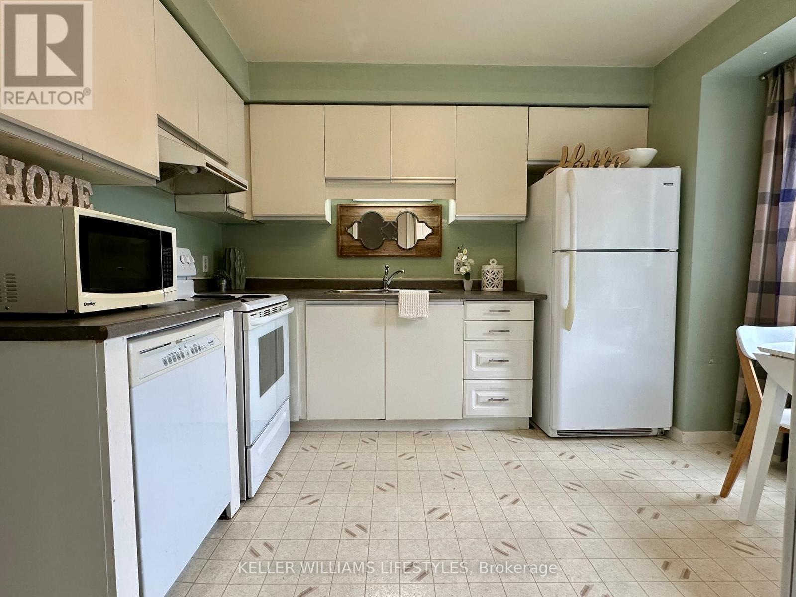 26 - 89 Highview Avenue E, London South, Ontario  N6C 5V9 - Photo 11 - X12370441