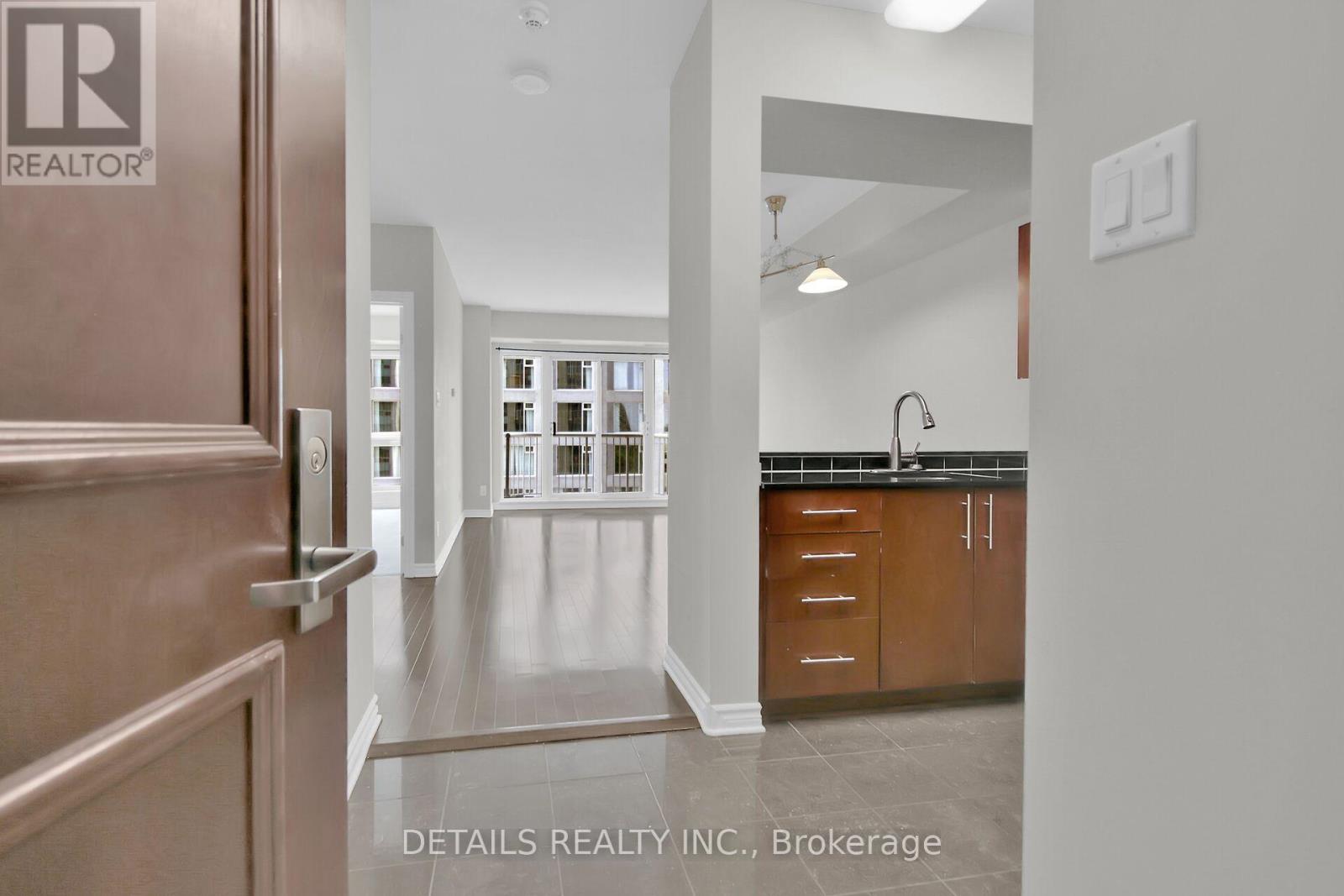 1202 - 200 Rideau Street, Ottawa, Ontario  K1N 5Y1 - Photo 6 - X12370429