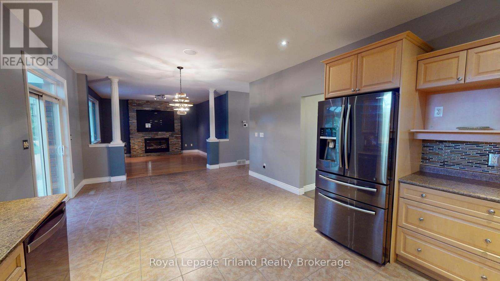 107 Forestway Trail, Woodstock, Ontario  N4S 9A5 - Photo 11 - X12370450