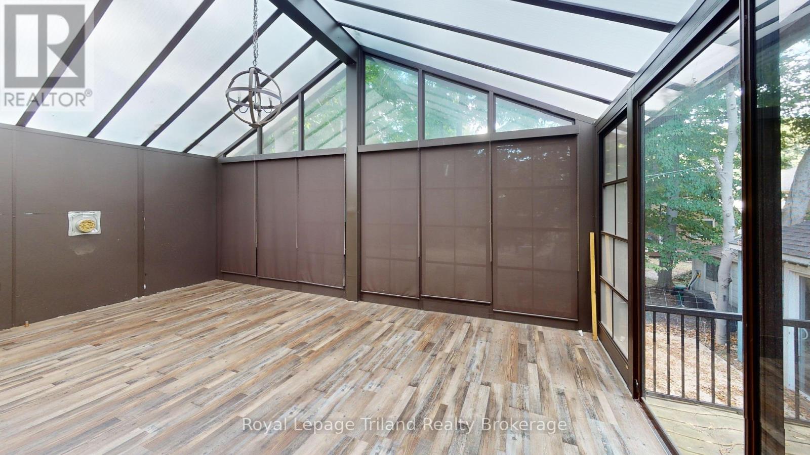 107 Forestway Trail, Woodstock, Ontario  N4S 9A5 - Photo 16 - X12370450