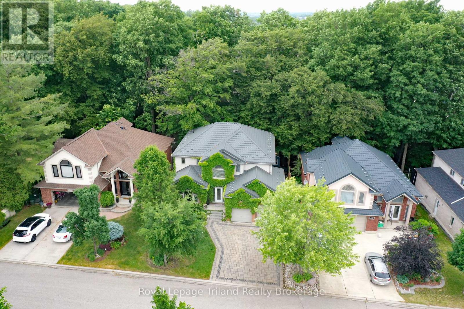 107 Forestway Trail, Woodstock, Ontario  N4S 9A5 - Photo 2 - X12370450