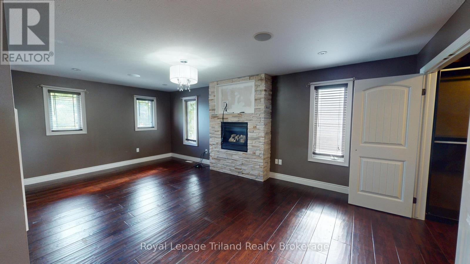 107 Forestway Trail, Woodstock, Ontario  N4S 9A5 - Photo 23 - X12370450