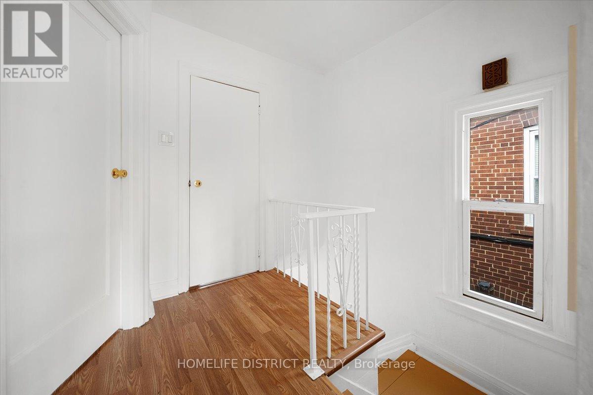 2055 Eglinton Avenue W, Toronto, Ontario  M6E 2K4 - Photo 15 - W12370351
