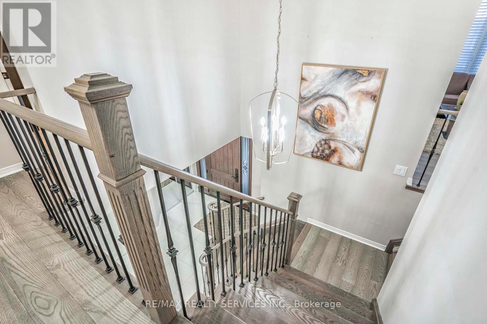3 Sailwind Road, Brampton, Ontario  L6R 2G3 - Photo 17 - W12370413