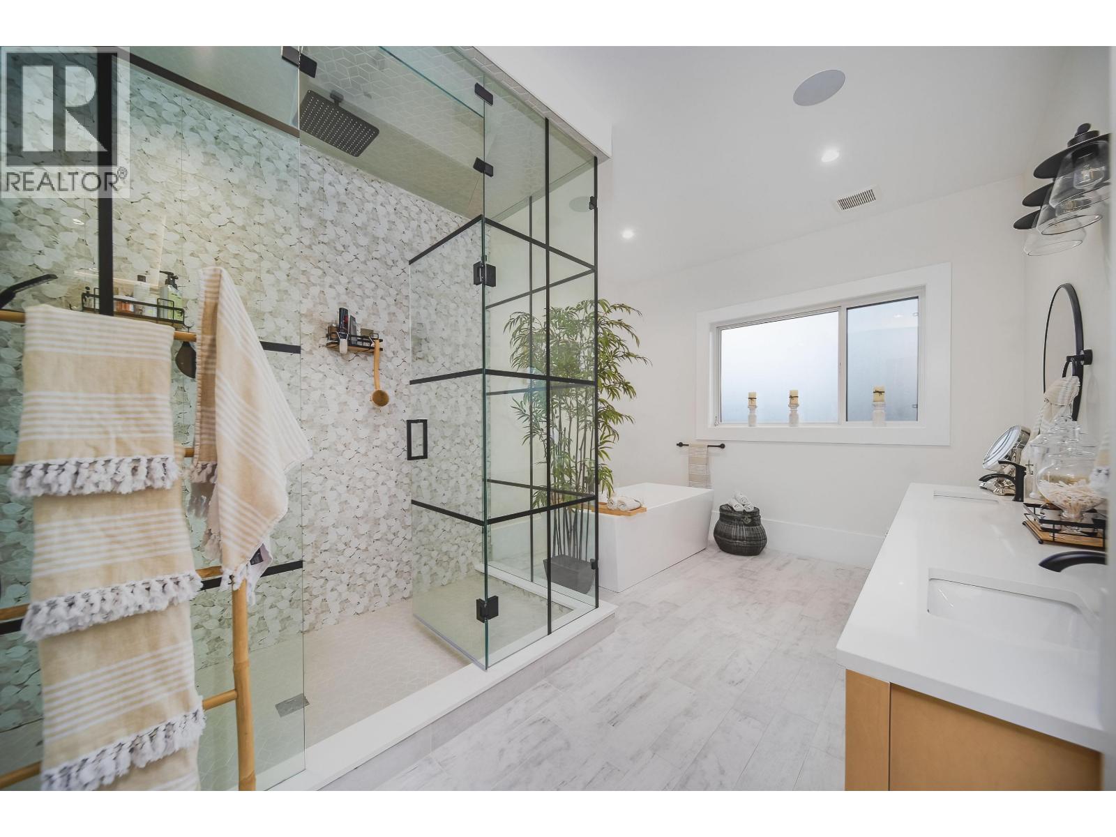 11566 Blundell Road, Richmond, British Columbia  V6Y 1L3 - Photo 22 - R3019602
