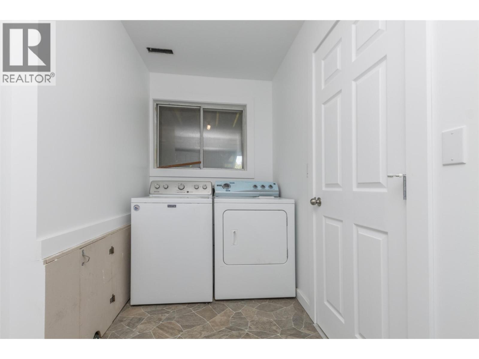 4900 45 Street Sw, Salmon Arm, British Columbia  V1E 3C1 - Photo 32 - 10356799