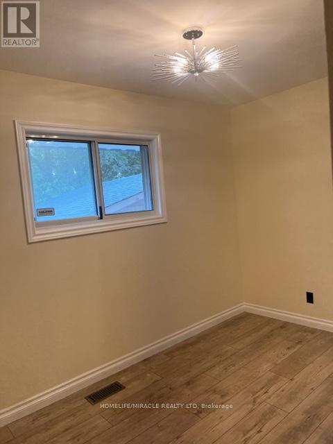 1090 Winterhalt Avenue, Cambridge, Ontario  N3H 4J9 - Photo 11 - X12370422