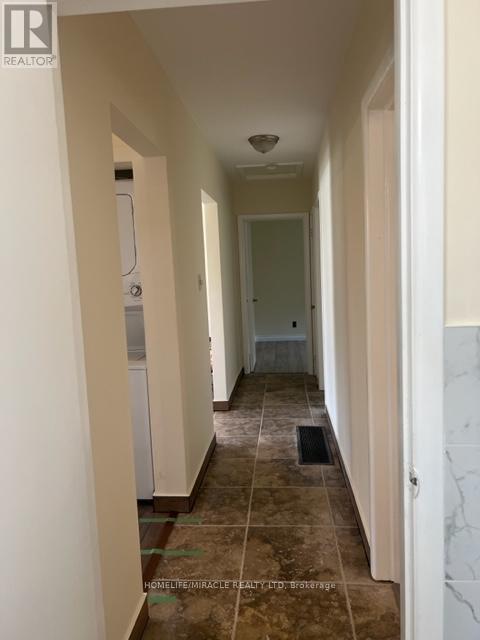 1090 Winterhalt Avenue, Cambridge, Ontario  N3H 4J9 - Photo 8 - X12370422
