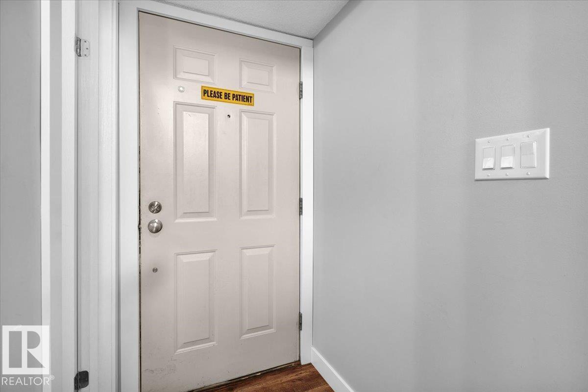 Property at 10652 158 AV NW image 2