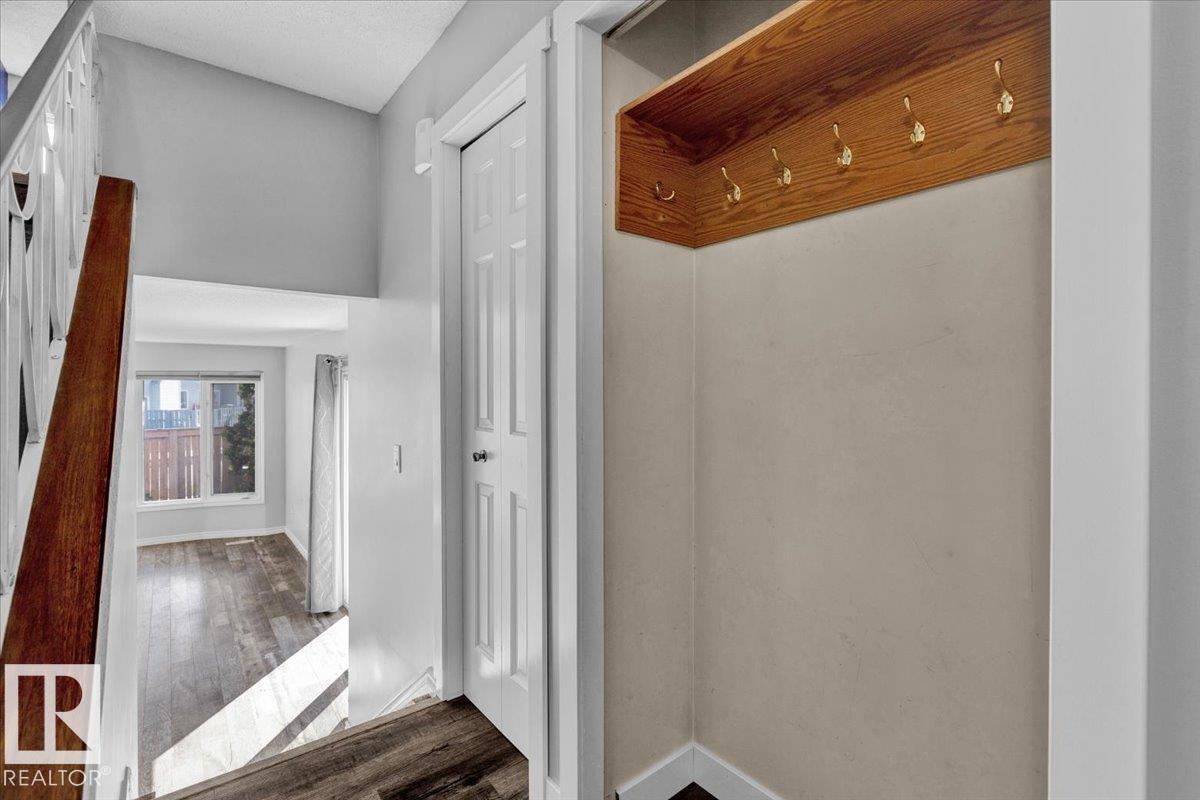 Property at 10652 158 AV NW image 4