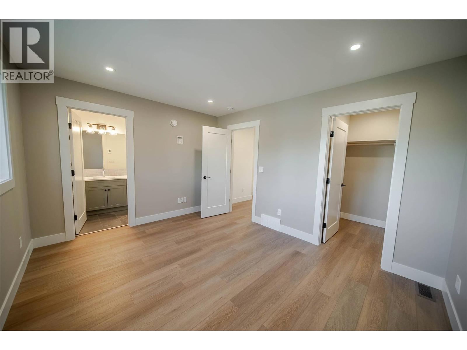 221 4th Avenue S, Cranbrook, British Columbia  V1C 2E2 - Photo 14 - 10361110