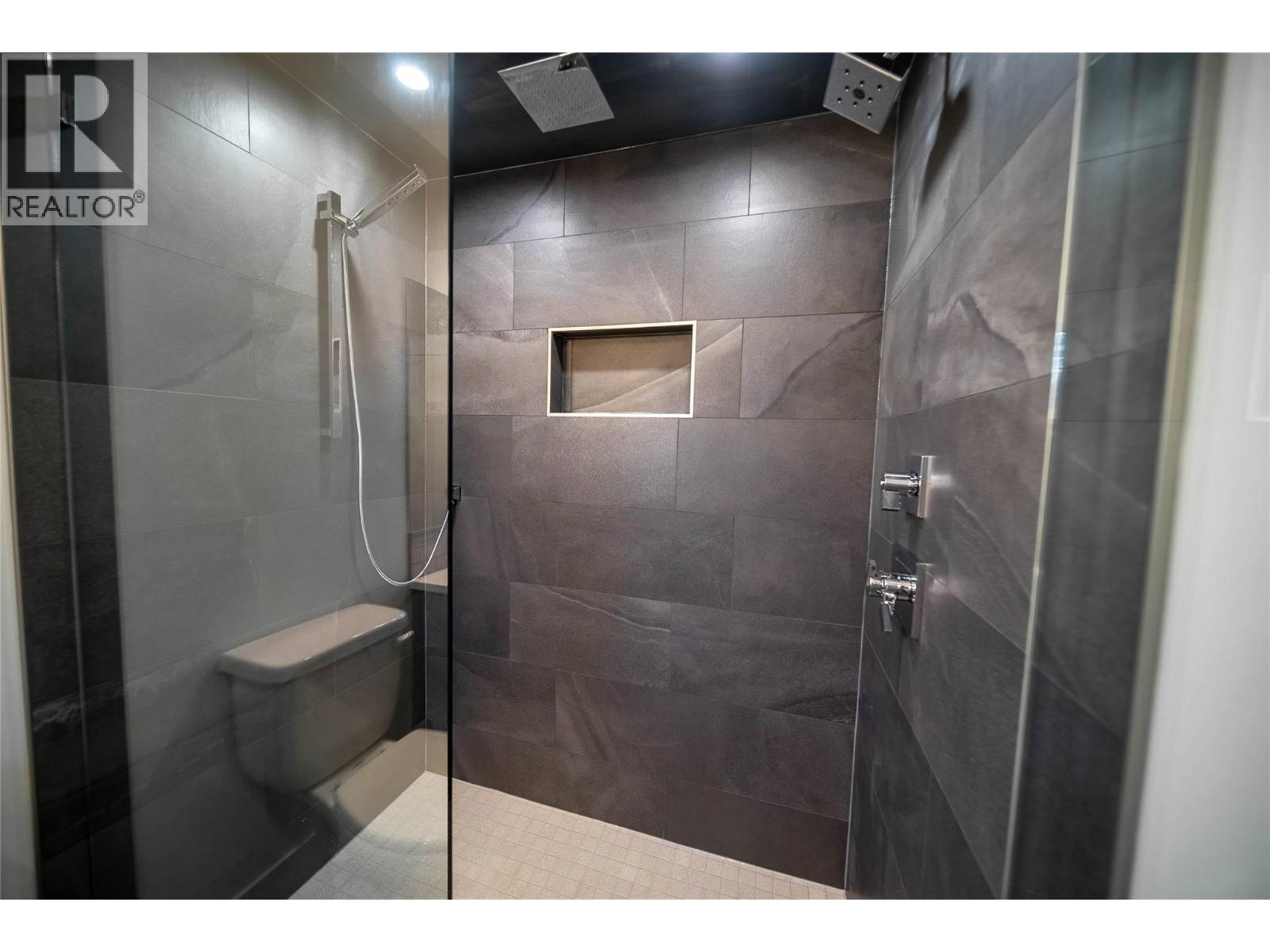 221 4th Avenue S, Cranbrook, British Columbia  V1C 2E2 - Photo 16 - 10361110