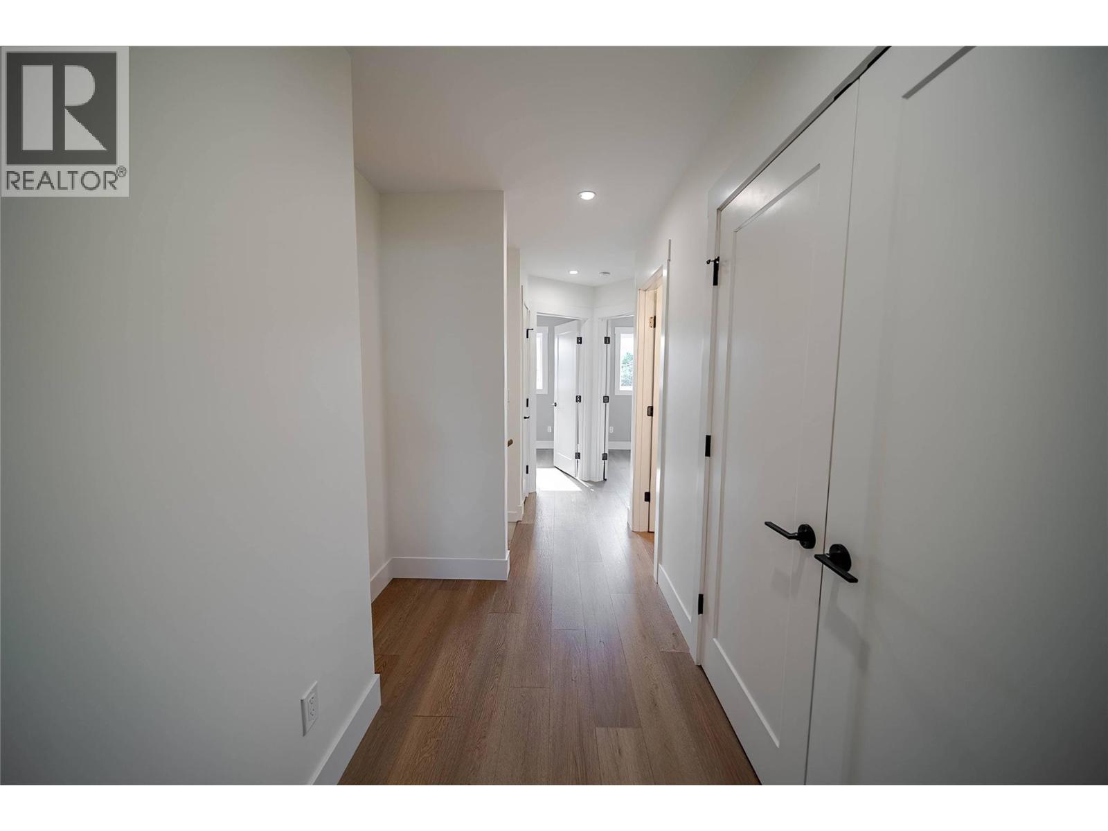 221 4th Avenue S, Cranbrook, British Columbia  V1C 2E2 - Photo 17 - 10361110