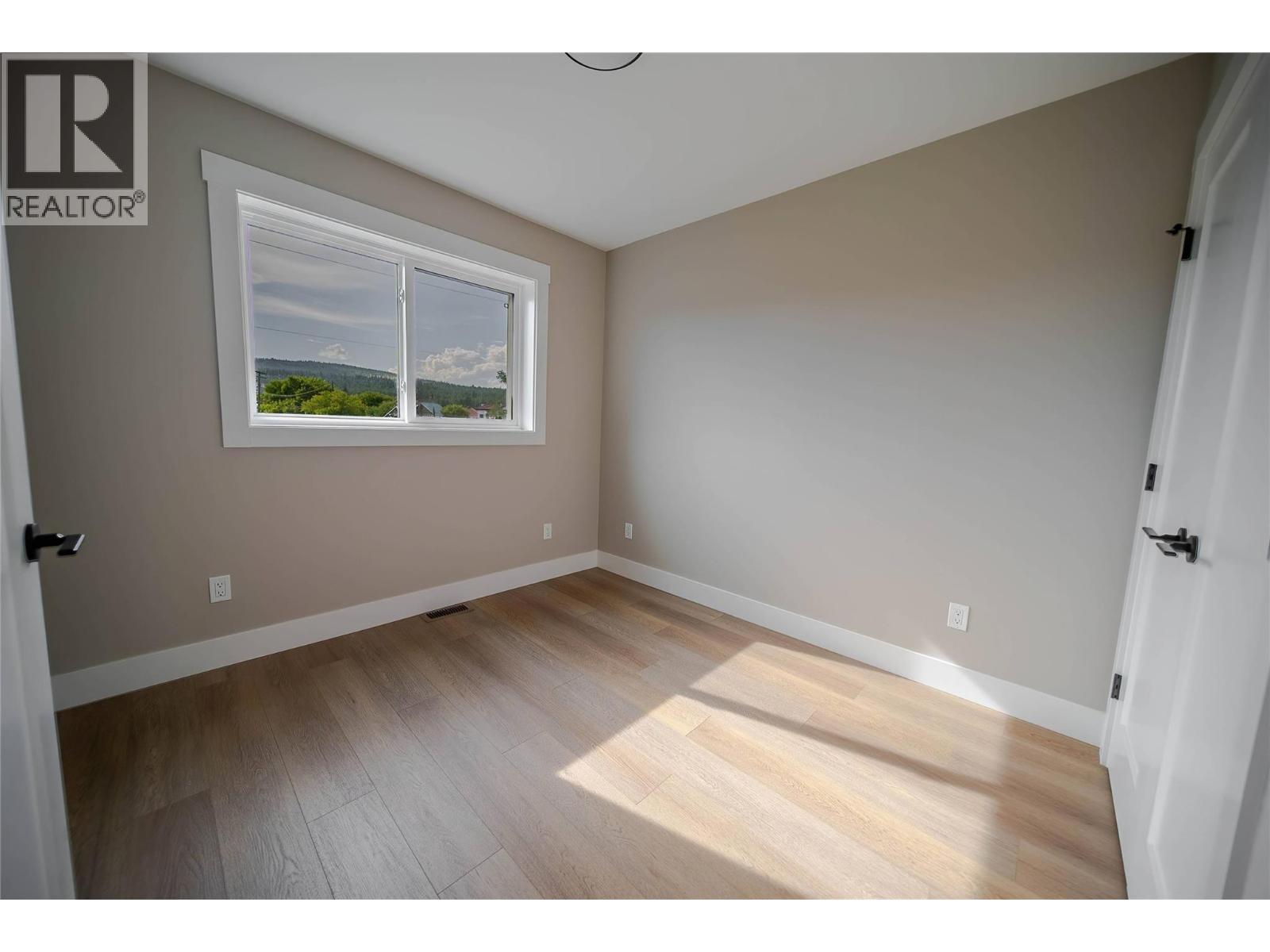 221 4th Avenue S, Cranbrook, British Columbia  V1C 2E2 - Photo 18 - 10361110