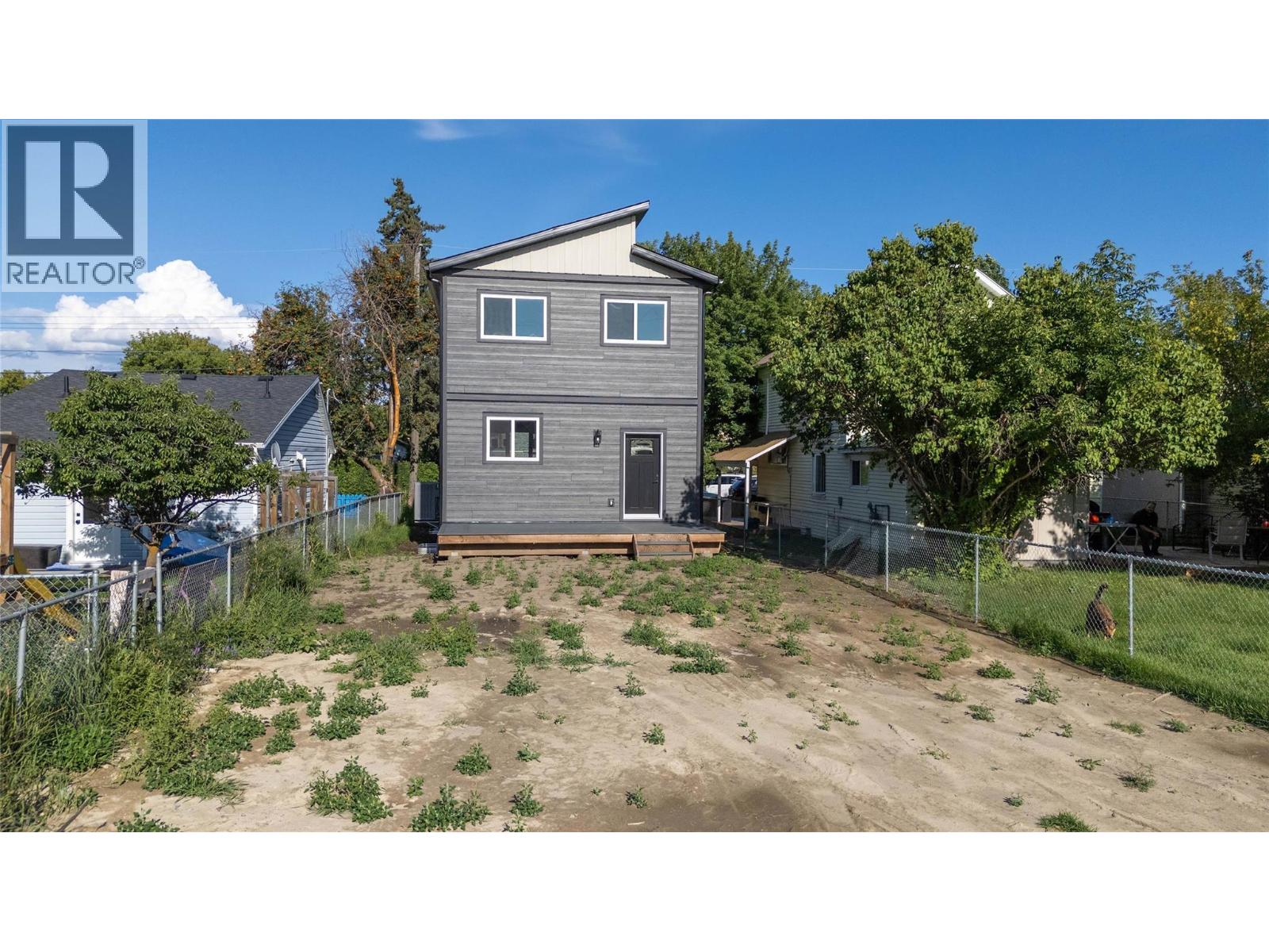 221 4th Avenue S, Cranbrook, British Columbia  V1C 2E2 - Photo 3 - 10361110