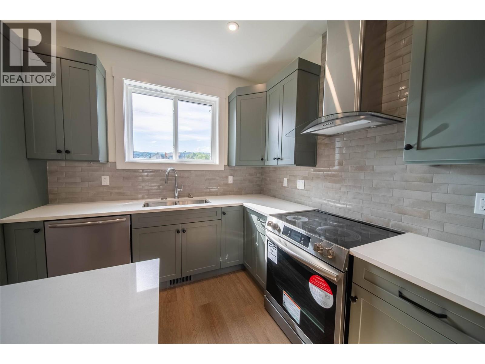 221 4th Avenue S, Cranbrook, British Columbia  V1C 2E2 - Photo 9 - 10361110