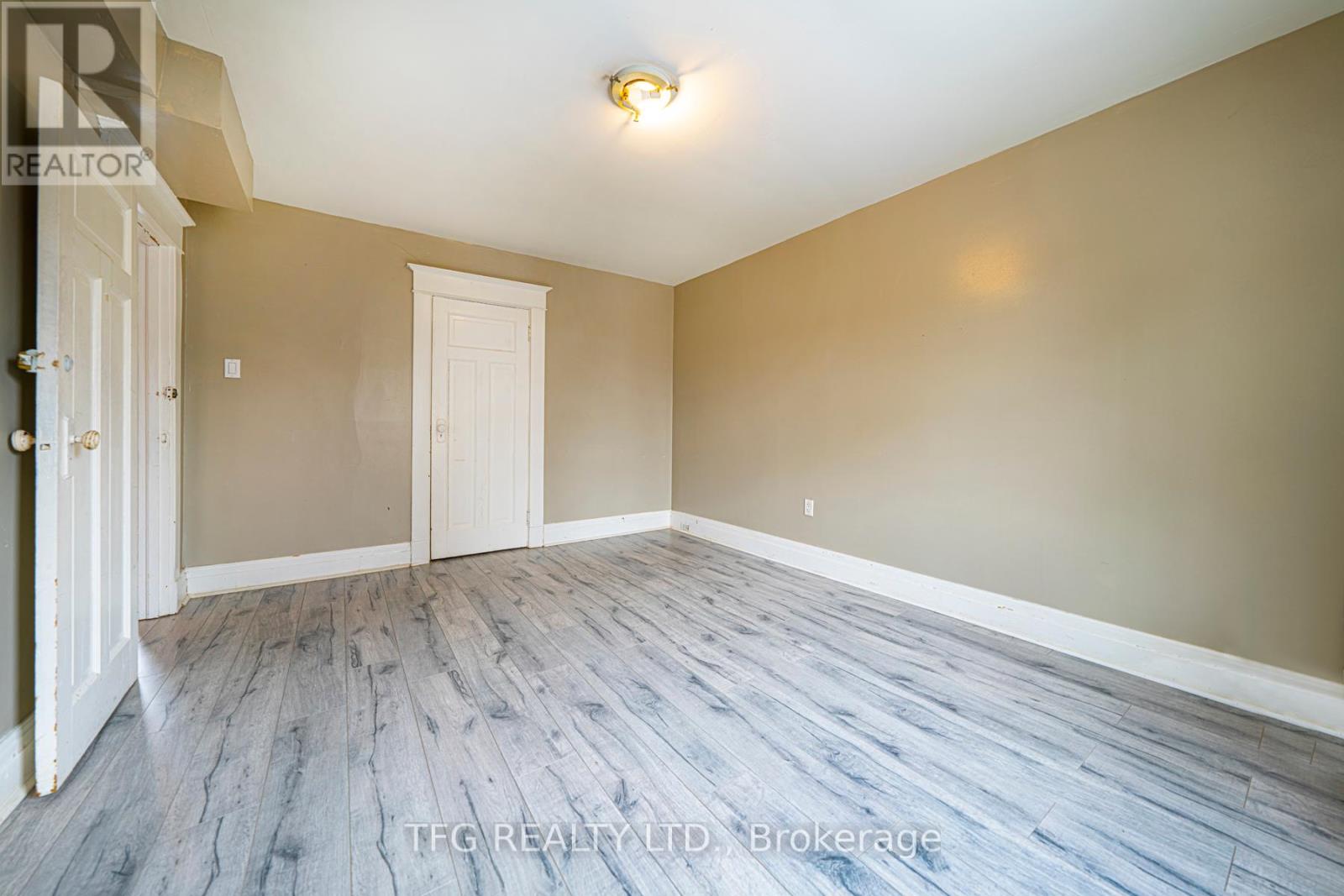 2nd Floor - 112 Brock Street E, Oshawa, Ontario  L1G 1R6 - Photo 12 - E12370557