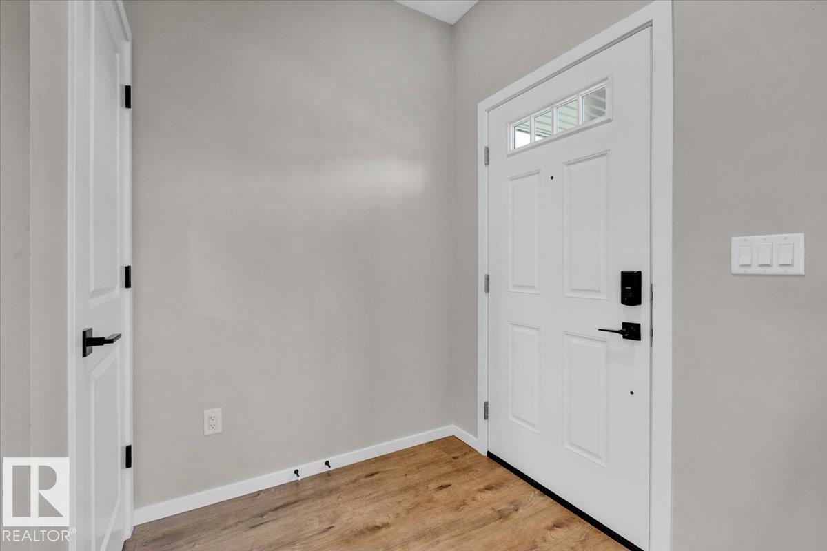21 Ficus Wy, Fort Saskatchewan, Alberta  T8L 0Z6 - Photo 2 - E4445137
