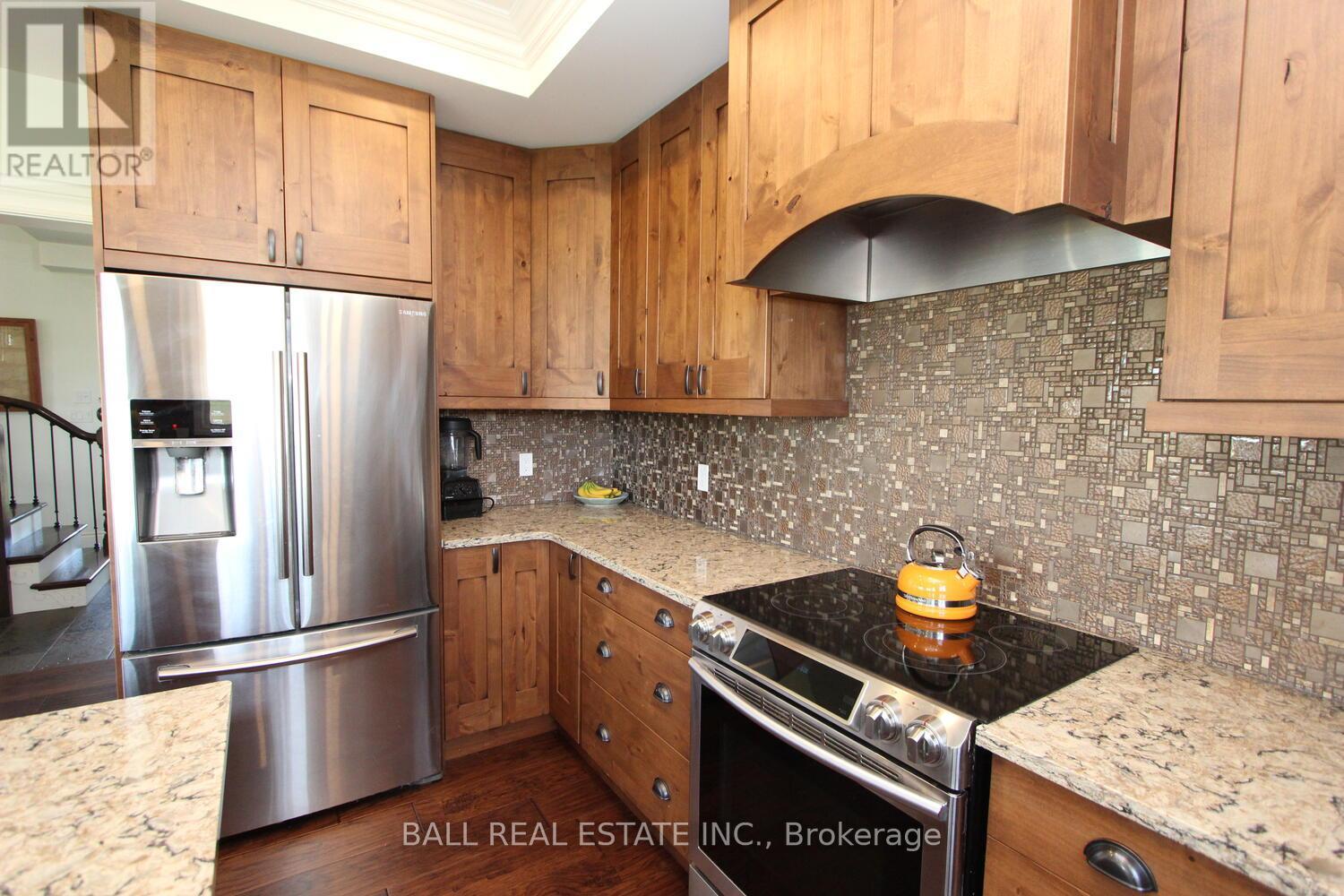 1185 Killarney Bay Road, Kawartha Lakes, Ontario  K0M 1G0 - Photo 17 - X12370520