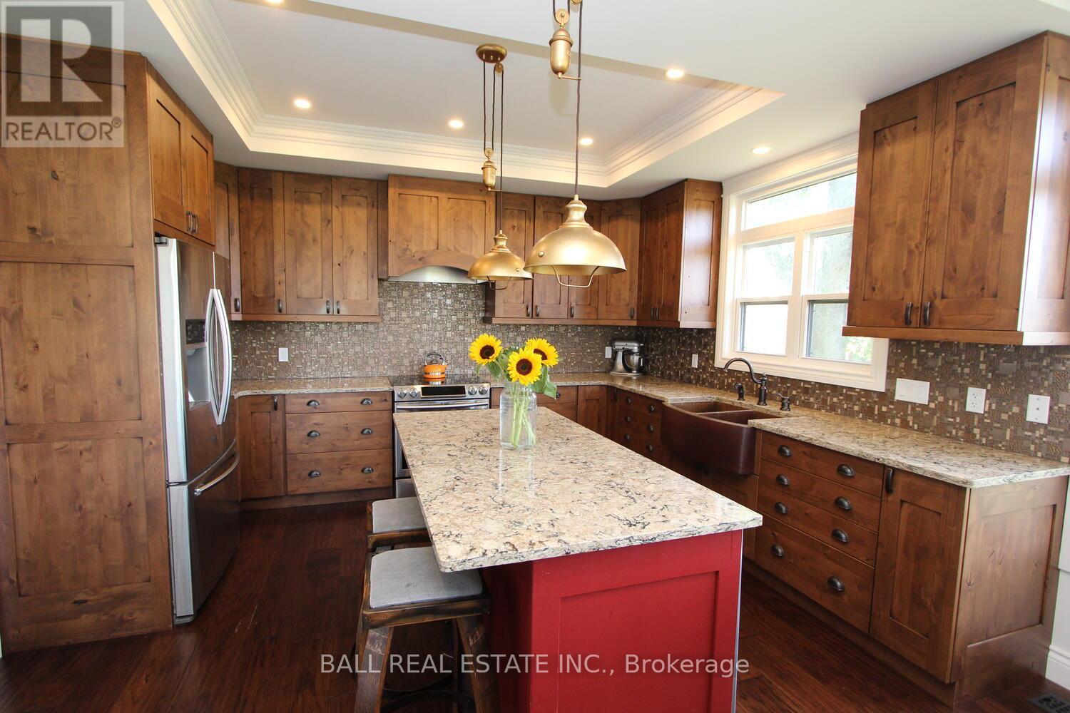 1185 Killarney Bay Road, Kawartha Lakes, Ontario  K0M 1G0 - Photo 18 - X12370520