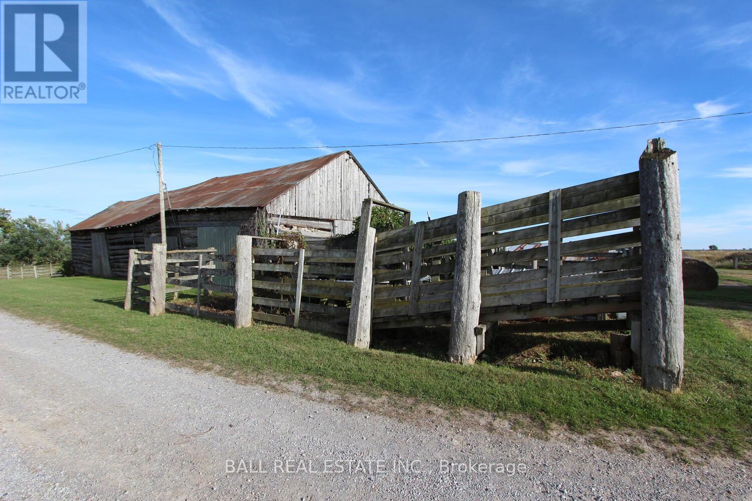 1185 Killarney Bay Road, Kawartha Lakes, Ontario  K0M 1G0 - Photo 8 - X12370520