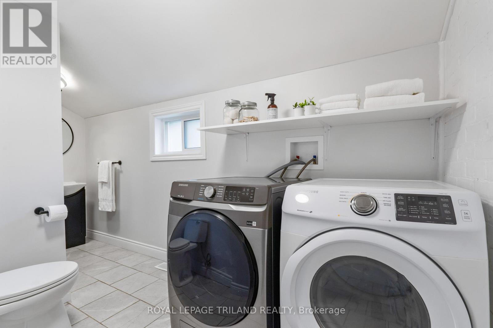 191 Catherine Street, North Middlesex, Ontario  N0M 2K0 - Photo 25 - X12370510