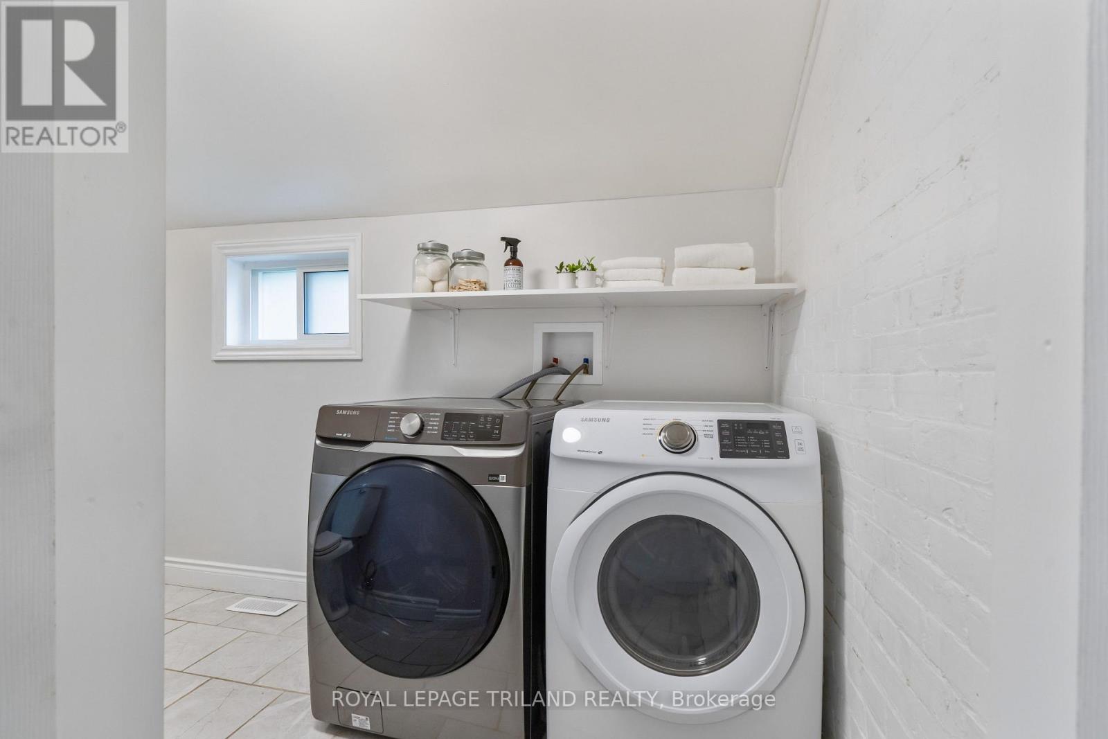 191 Catherine Street, North Middlesex, Ontario  N0M 2K0 - Photo 26 - X12370510