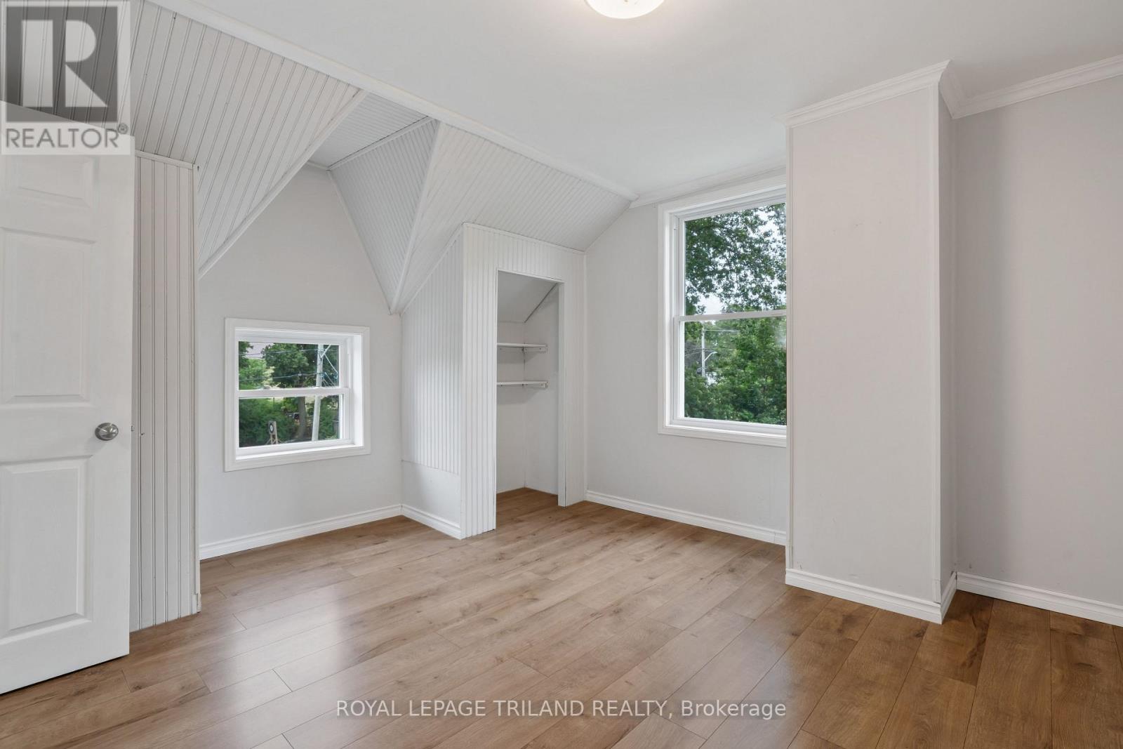 191 Catherine Street, North Middlesex, Ontario  N0M 2K0 - Photo 32 - X12370510
