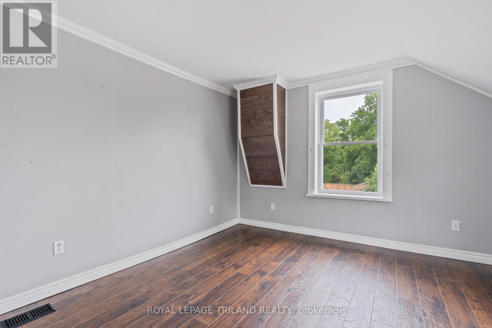 191 Catherine Street, North Middlesex, Ontario  N0M 2K0 - Photo 34 - X12370510