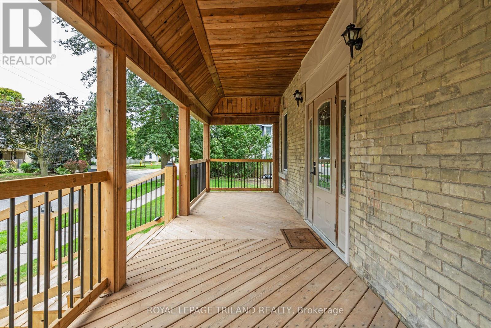 191 Catherine Street, North Middlesex, Ontario  N0M 2K0 - Photo 4 - X12370510