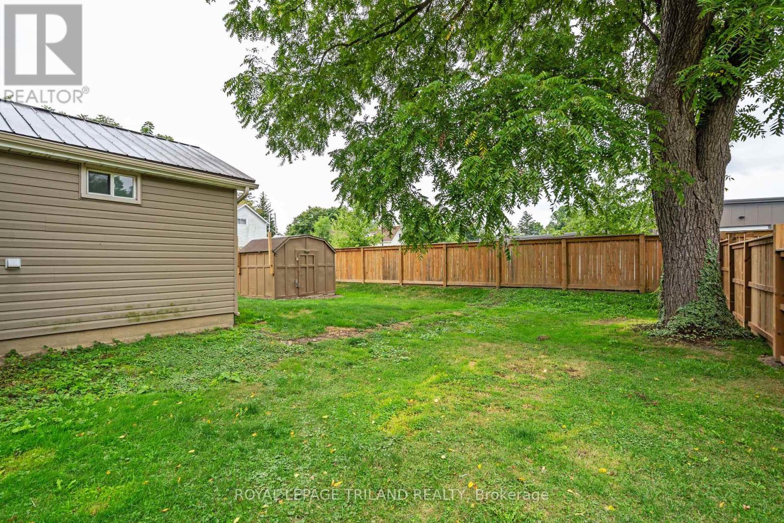 191 Catherine Street, North Middlesex, Ontario  N0M 2K0 - Photo 44 - X12370510