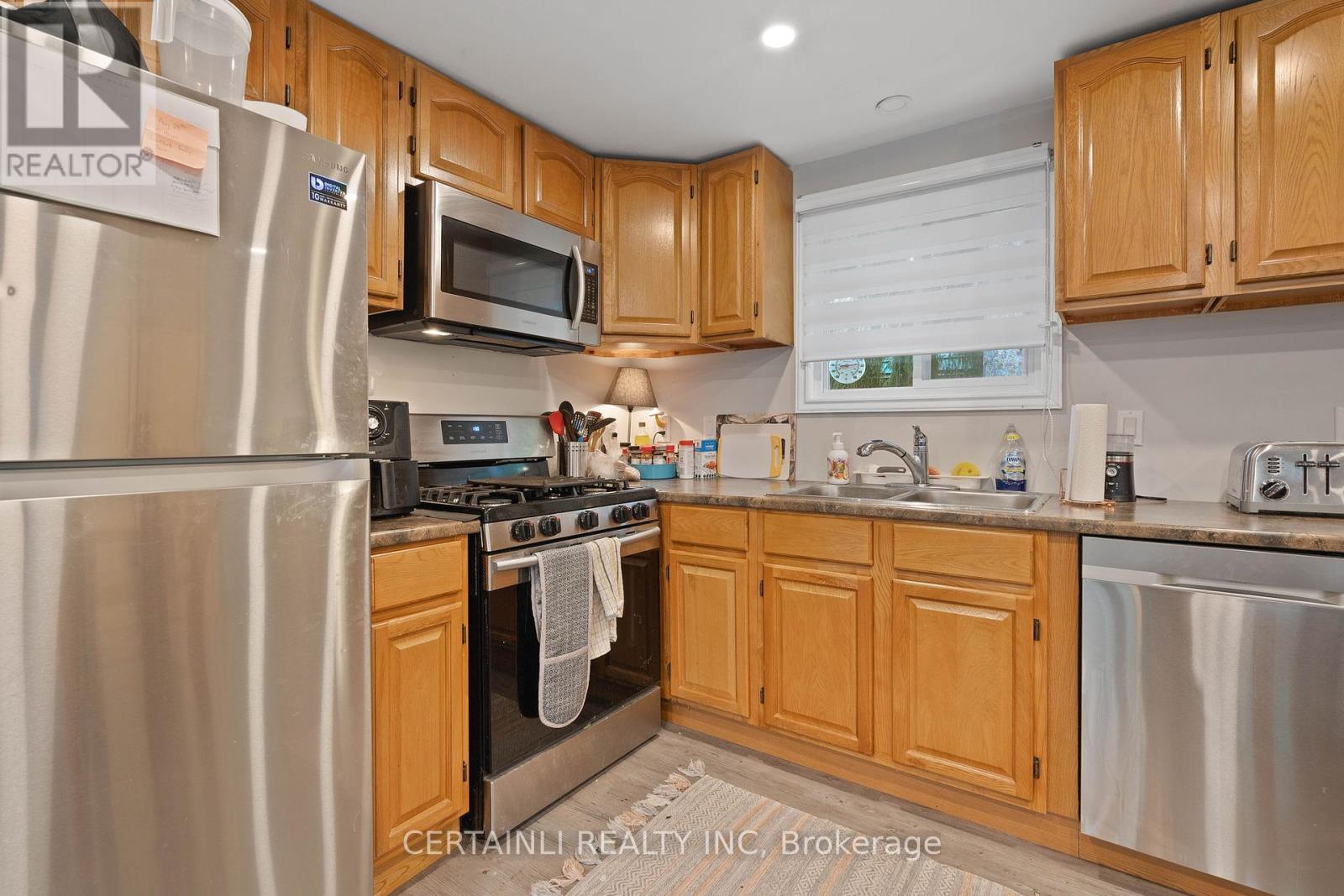 190 Ann Street, North Middlesex, Ontario  N0M 2K0 - Photo 12 - X12370536