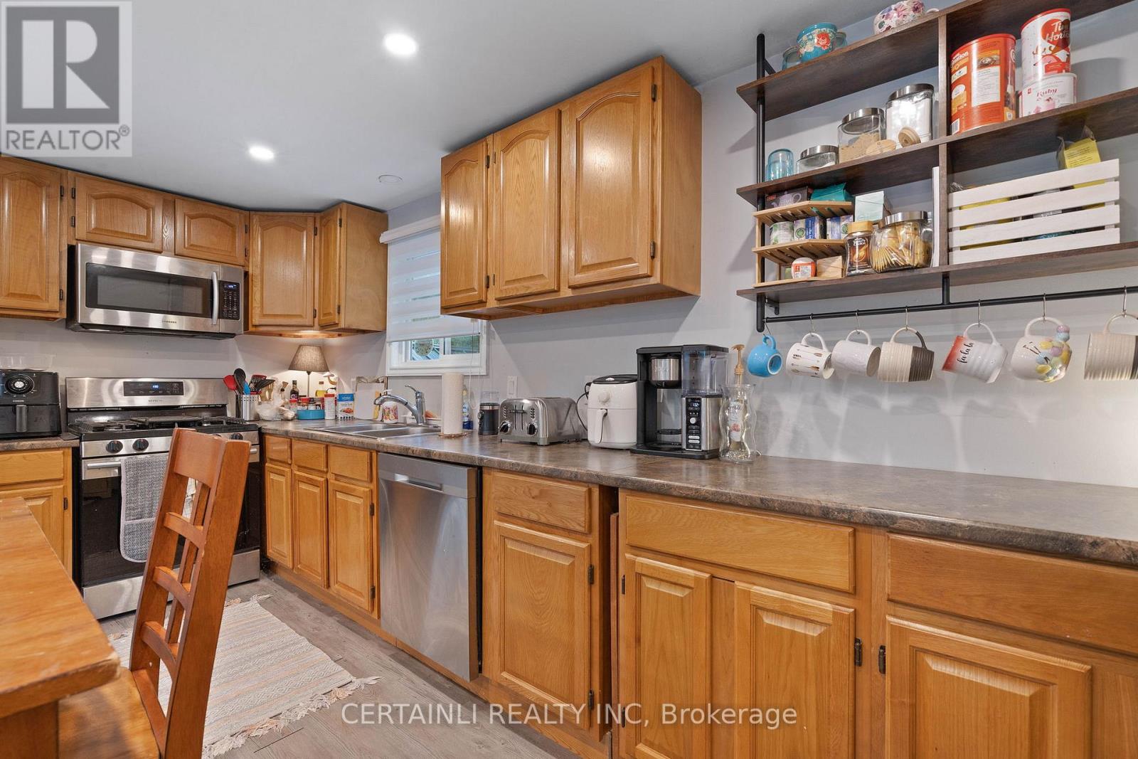 190 Ann Street, North Middlesex, Ontario  N0M 2K0 - Photo 14 - X12370536
